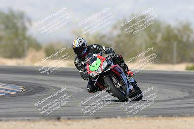 media/Nov-16-2025-Race Pace (Sun) [[8c5fa54630]]/Verified Riders/2-Turn 7 (945am)/